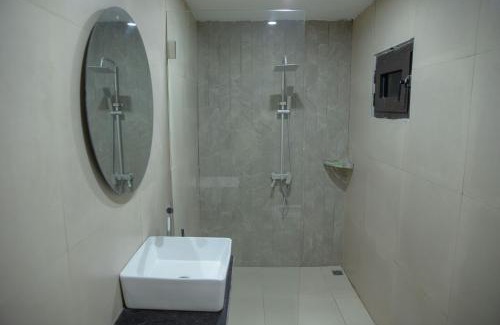 Akouedo Hotel | The Shelter Abidjan