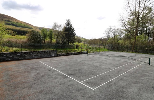 Brecon Cottage | THE SHEPHERD'S BOTHY ON BLAENBRYNICH FARM in Sennybridge