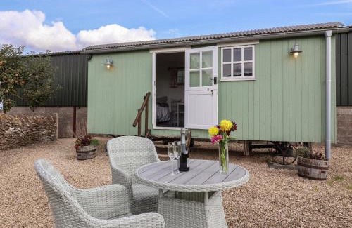 Nettleton House | The Shepherds Hut