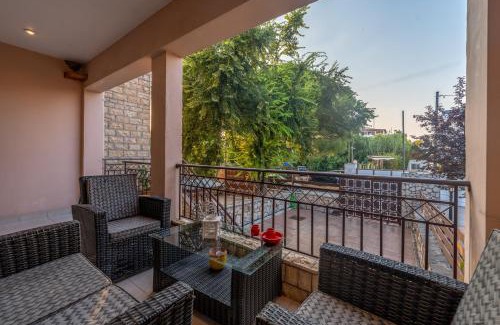 Longos House | The Sheriff's Beach House