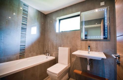 Dukeries Mill Resort | The Sherwood Hideaway Lodges