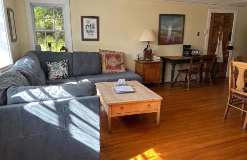 West Quaco House | The Shipbuilder's Cottage-Two Century Old Charm