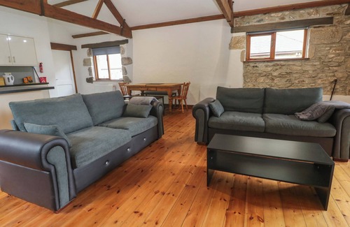Rosudgeon Cottage | THE SHIPPEN, pet friendly, character holiday cottage in Rosudgeon