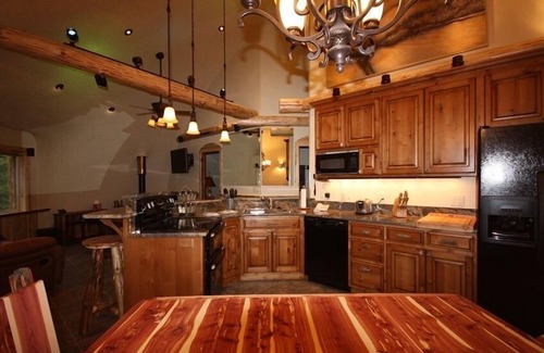 Trout Creek Cottage | The Shire of Montana. a luxury Vacation Rental