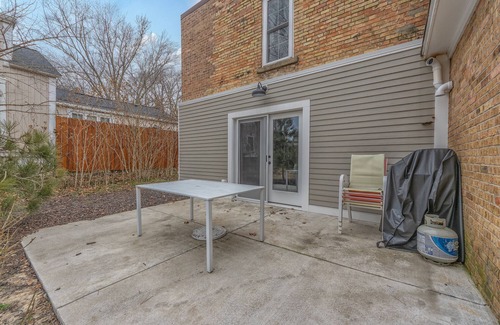 Douglas House | The Shop - Charming home - walking distance to downtown Douglas!