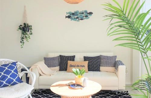 Espinho House | The Shore @ Atlantic Beach - Waterfront Beach House, Tiny Pool, Terrasse