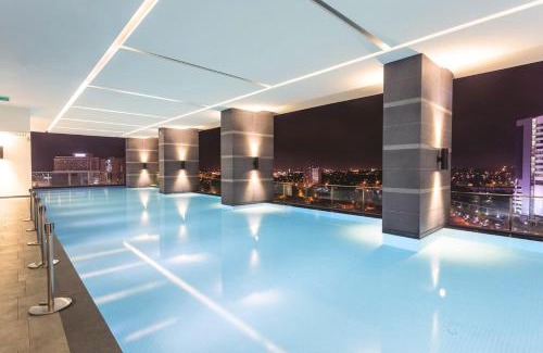 Bunga Paya Pantai Apartment | The Shore l Exclusive Private Garden l Luxury Suite l 4-9 pax l Melaka River View l Direct Mall l Jonker Street by Jay Stay Management