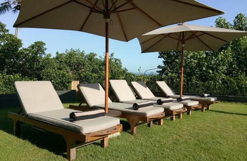 Cemagi Villa | The Shore Villa - 5 Bedrooms - Beachfront