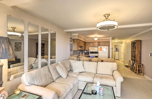 Port Clinton Condo | The Shores Condo w/Beach Access < 2 Mi to Dtwn!