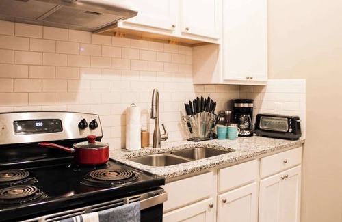 Butchertown Apartment | The Sidecar Suite Butchertown