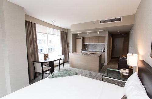 Booktown Hotel | The Sidney Pier Hotel & Spa