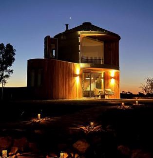 Wantabadgery House | The Silos Accommodation