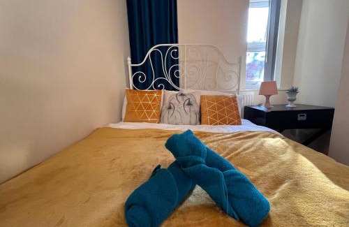 Manchester Apartment | The Silva Noire