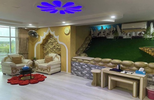 Bangladesh Hotel | The Silver Castle