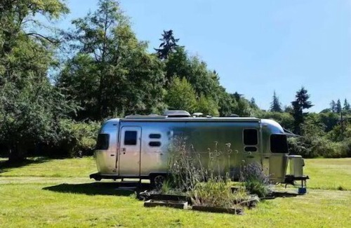 Port Angeles East RV Rental | The Simple Life - camp space w/wi-fi & flexibility