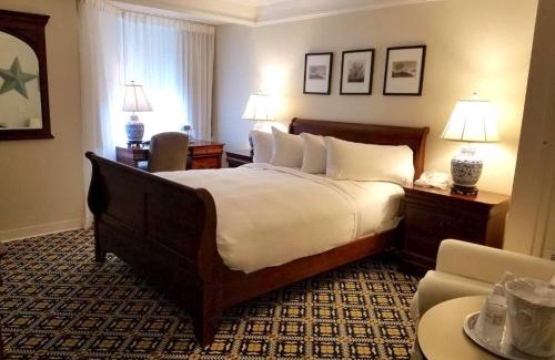 Simsbury Center Hotel | The Simsbury Inn