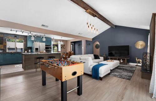 Round Rock West House | The Sinatra - Fun 5BD Home Huge Pool Game Room