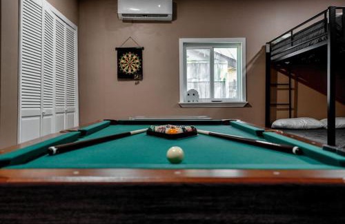 Round Rock West House | The Sinatra - Fun 5BD Home Huge Pool Game Room