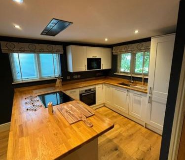 Castle Bytham Bed & Breakfast | The Six Bells