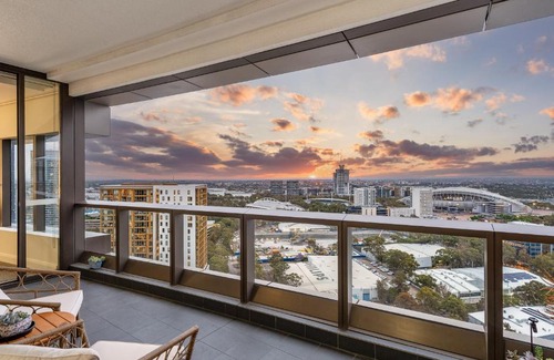 Sydney Olympic Park Apartment | The Sky Garden