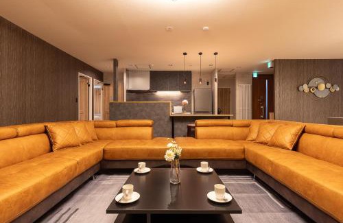 Higashi House | The SKY