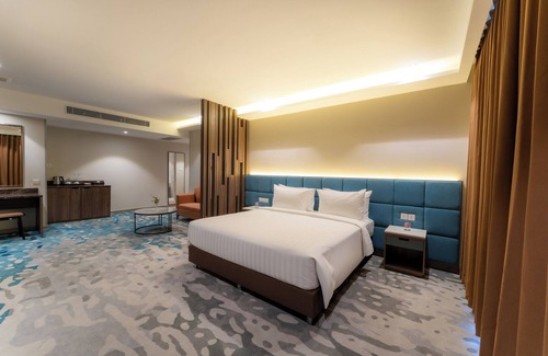 Ruessei Kaev Hotel | The Skye Phnom Penh Hotel & Apartments
