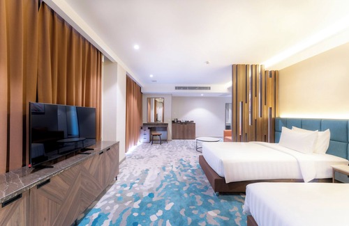 Ruessei Kaev Hotel | The Skye Phnom Penh Hotel & Apartments