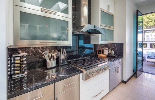 Middletown House | THE SKYLIGHT HOUSE