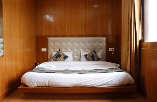 Gobind Dham Hotel | The Sleeping Beauty Hotel