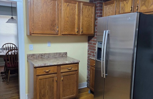 Russell Springs House | The Sleepover is a tiny house with 1 bedroom and 1 bath