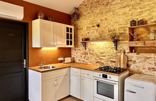 Villefranche-du-Perigord Cottage | The small sheepfold in the Perigord
