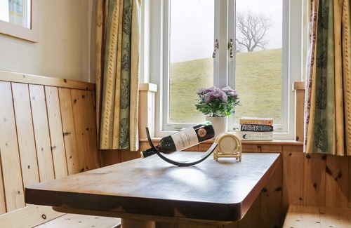 Keld Cottage | THE SMITHY, family friendly, character holiday cottage in Muker