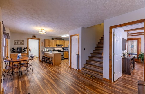 Zionville House | The Smore the Bearier - Beautiful 3 bedroom home near Boone