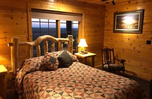 Republic County Cabin | The Snow Goose Lodge