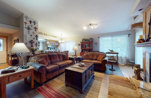 Pagosa Springs House | The Snow House