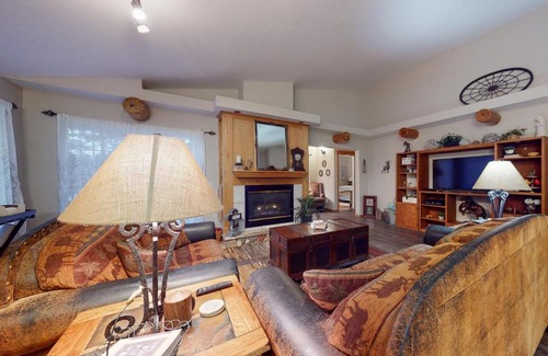 Pagosa Springs House | The Snow House