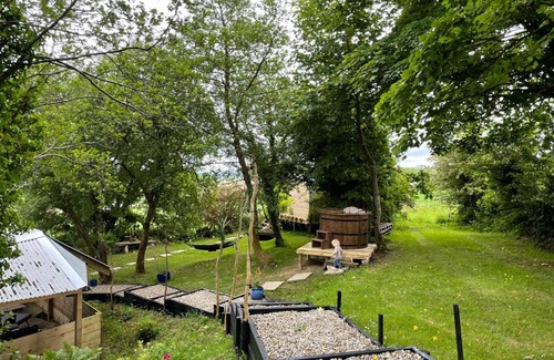 Inch Island Ski Chalet | The Snug at Glack House