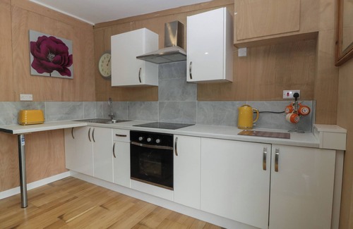 St. Brides Netherwent Cottage | The Snug