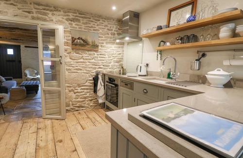 Minchinhampton Cottage | The Snug No 35 West End