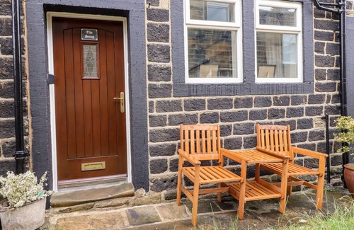Haworth Cottage | THE SNUG, pet friendly, character holiday cottage in Haworth