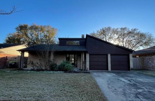 Barker House | The Snug Retreat