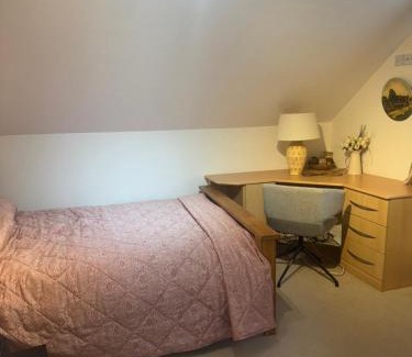 Tunstall House | The Snug Stay