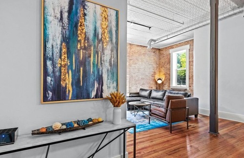 Siloam Springs Apartment | The So Chill Suite is perfect for that weekend getaway or an extended stay!