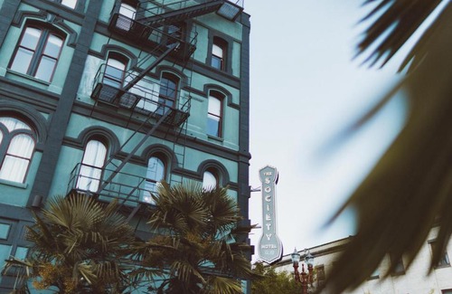 Old Town Chinatown Hotel | The Society Hotel