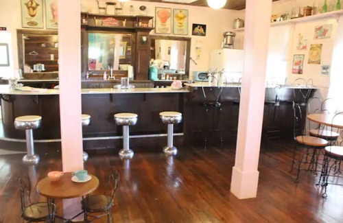 Morgan Mill Cottage | The Soda Shoppe-@ Rooms at The Oak Dale