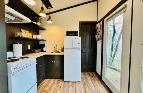 Wabasha House | The Sojourner tiny home w/views of Lake Pepin! Spacious deck/firepit space!
