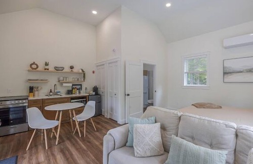 Ellsworth Apartment | The Solace Nook