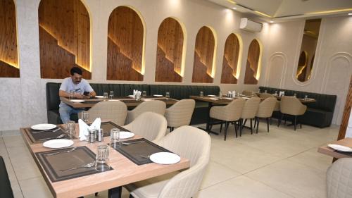 Paonta Sahib Hotel | The Solitaire Hotel