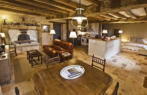 Cravant-les-Coteaux Cottage | The Sonnay Castle Lodge, near Chinon: 4 * cottage for 2