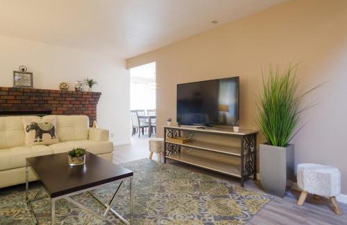 Eldridge House | The Sonoma Grape Escape 4 BD and 2,5BA Wineries Nearby